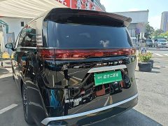Denza D9 EV 620 Premium Edition - ფოტო 4