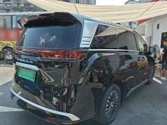 Denza D9 EV 620 Premium Edition - ფოტო 6