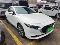 Mazda3 Axela 2.0L Automatic Premium Edition - ფოტო 3