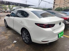 Mazda3 Axela 2.0L Automatic Premium Edition - ფოტო 4