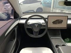 Tesla Model Y Rear-Wheel Drive - ფოტო 10