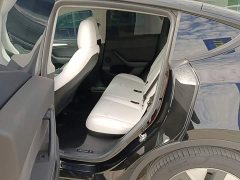 Tesla Model Y Rear-Wheel Drive - ფოტო 16