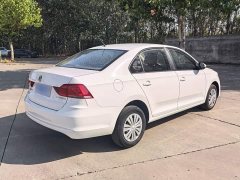 Volkswagen Santana 1.5L Manual Fashion Edition - ფოტო 10