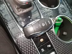 FAW Red Flag HS3 2.0T AWD Youwei Edition - ფოტო 8