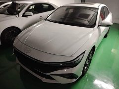 Hyundai Elantra 1.5L CVT GLX Elite - ფოტო 1