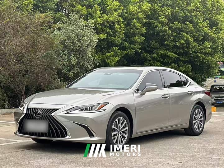 Lexus ES 200 Excellence Edition - ავტომობილი ჩინეთიდან