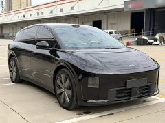 Li Auto i6 Four-Wheel Drive Standard Edition - ფოტო 12