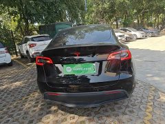 Tesla Model Y Standard Range RWD - ფოტო 5