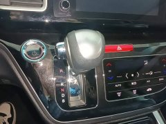 Honda Elysion 2.0L Hybrid Elite Edition - ფოტო 13