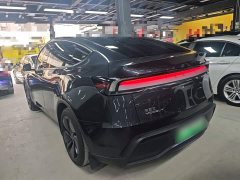 Tesla Model Y Rear-Wheel Drive - ფოტო 4
