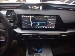Changan Oushan Z6 New Energy Smart Electric iDD 150KM Flagship Plus - ფოტო 12
