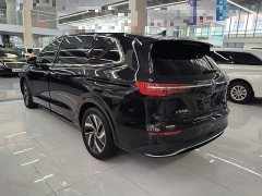 Volkswagen Viloran 380TSI Edition - ფოტო 4