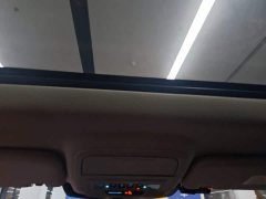 Ford Explorer EcoBoost 285 AWD Fashion 7-Seater - ფოტო 17
