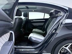 Volkswagen Magotan 2 Million Units Commemorative Edition 330TSI DSG Leading Version - ფოტო 16