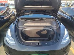 Tesla Model Y Long Range All-Wheel Drive - ფოტო 19