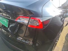 Tesla Model Y Long Range All-Wheel Drive - ფოტო 7