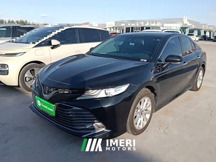 Toyota Camry Facelift 2.0G Luxury - ავტომობილი ჩინეთიდან
