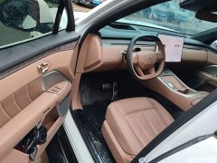 Nio Lerado L90 Ultra Six-Seater - ფოტო 15