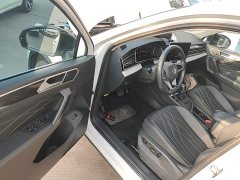 Volkswagen Tiguan L Outstanding Edition 300TSI Automatic FWD Dragon Ascendant Version - photo 15