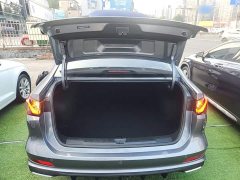 SAIC MG i5 1.5L CVT Luxury - ფოტო 18