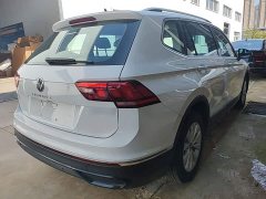 Volkswagen Tiguan L Outstanding Edition 300TSI Automatic FWD Dragon Ascendant Version - photo 6