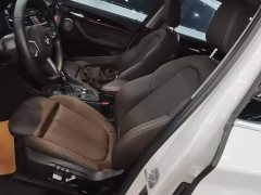BMW X1 sDrive25Li Leading Edition - ფოტო 14