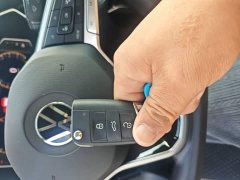 Volkswagen Touran 200TSI DSG Smart Connected Edition - ფოტო 8