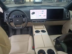 Li Auto Ideal L8 Air - ფოტო 9