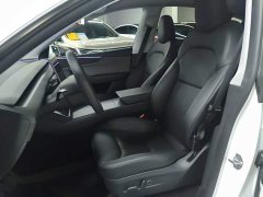 Tesla Model Y Rear-Wheel Drive - ფოტო 14