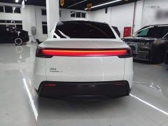 Tesla Model Y Rear-Wheel Drive - ფოტო 5