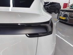 Tesla Model Y Rear-Wheel Drive - ფოტო 7