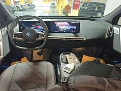 BMW iX xDrive40 - ფოტო 9