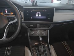 Volkswagen Bora 200TSI DSG Comfort Edition - photo 12