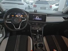 Volkswagen Bora 200TSI DSG Comfort Edition - photo 9
