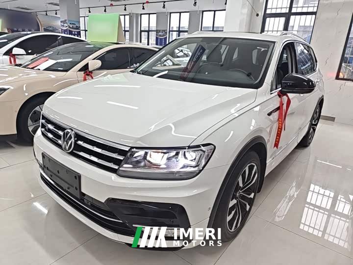 Volkswagen Tiguan L 330TSI Automatic FWD R-Line Comfort Edition - ავტომობილი ჩინეთიდან