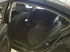 Volkswagen Magotan 330TSI DSG Luxury - ფოტო 16