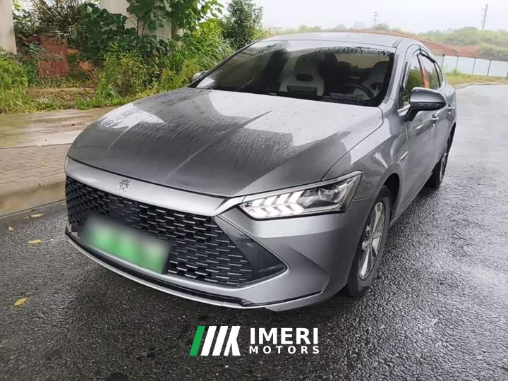 BYD Qin PLUS Glory Edition DM-i 55KM Superior - автомобиль из Китая