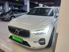 Volvo XC60 B5 AWD Smart Luxury Edition - ფოტო 1