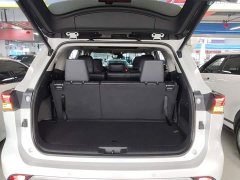 Toyota Highlander Hybrid 2.5L FWD Premium 7-Seater - photo 18