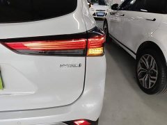 Toyota Highlander Hybrid 2.5L FWD Premium 7-Seater - photo 7