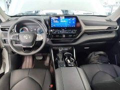 Toyota Highlander Hybrid 2.5L FWD Premium 7-Seater - photo 9