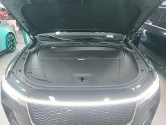 Li Auto ONE Extended Range 6-Seater - ფოტო 19