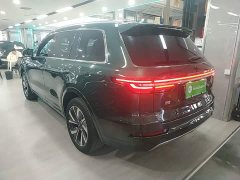 Li Auto ONE Extended Range 6-Seater - ფოტო 4