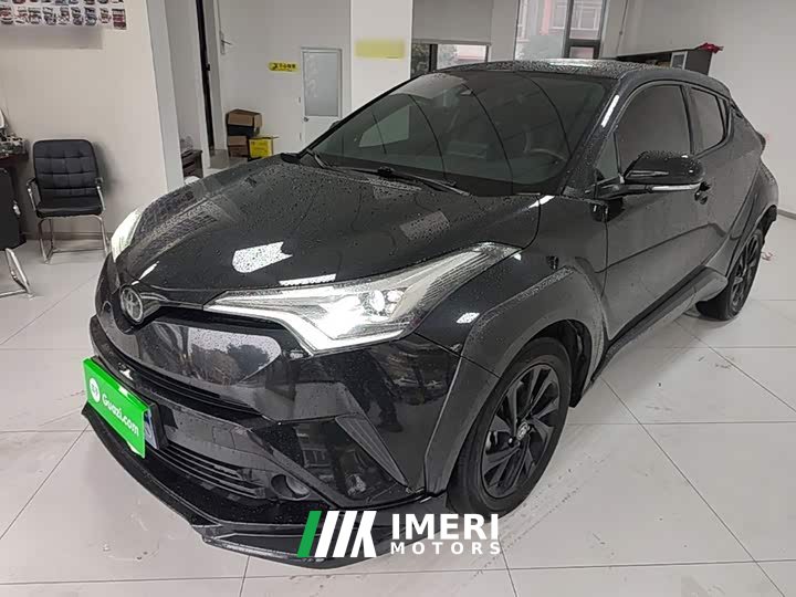 Toyota Yize IZOA 2.0L Yichi SPORT - автомобиль из Китая