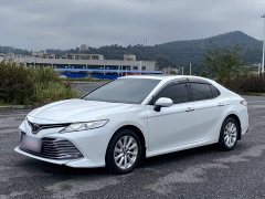 Toyota Camry 2.0G Luxury - ფოტო 1