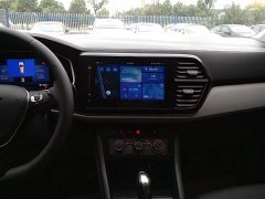 Volkswagen Jetta VS7 280TSI Automatic Comfort Edition - ფოტო 12
