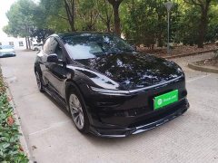Tesla Model Y Long Range All-Wheel Drive Launch Edition - ფოტო 3