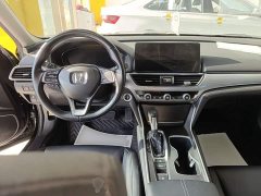 Honda Accord 260TURBO Luxury Edition - фото 9