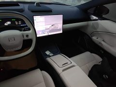 Zeekr 007 Four-Wheel Drive 100kWh - ფოტო 13