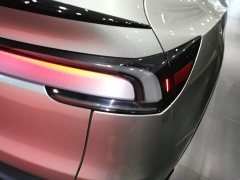 Tesla Model Y L Long Range All-Wheel Drive - ფოტო 7